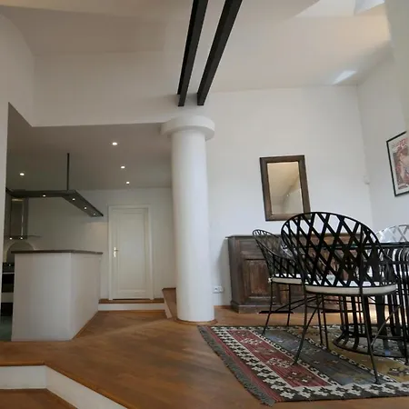 Апартаменты Pvh Charming Flats Odboru